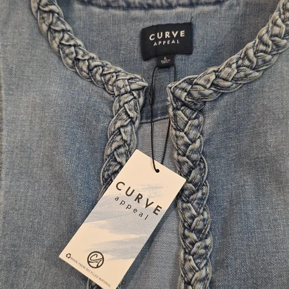 Curve Appeal Braided Denim Jacket, Light Wash - Picture 2 of 7